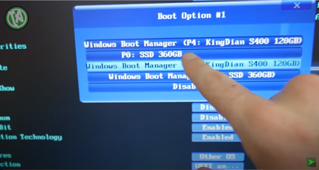 Pelo BIOS você pode verificar duas unidades com Windows para iniciar